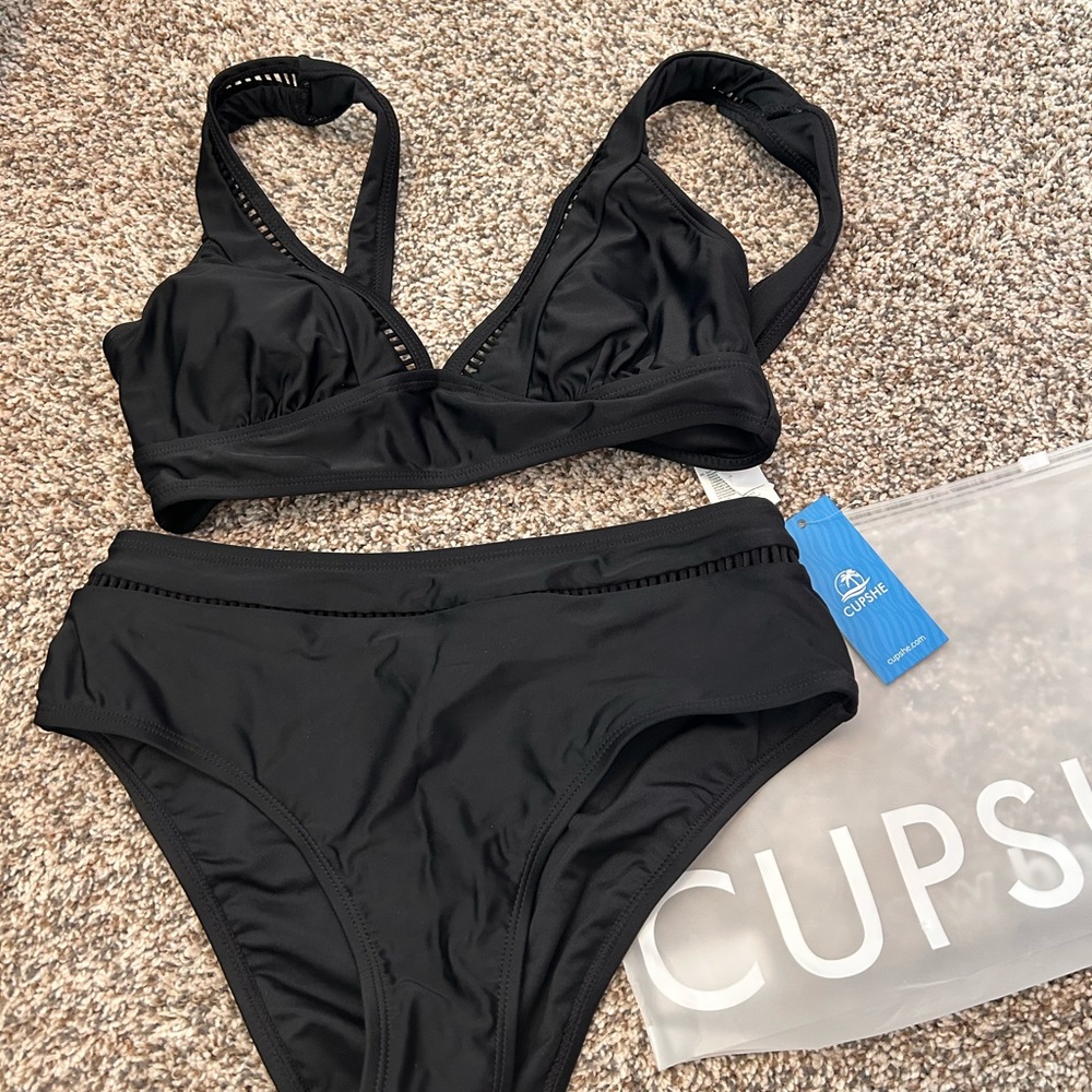 Cupshe Elegant Black Bikini Set